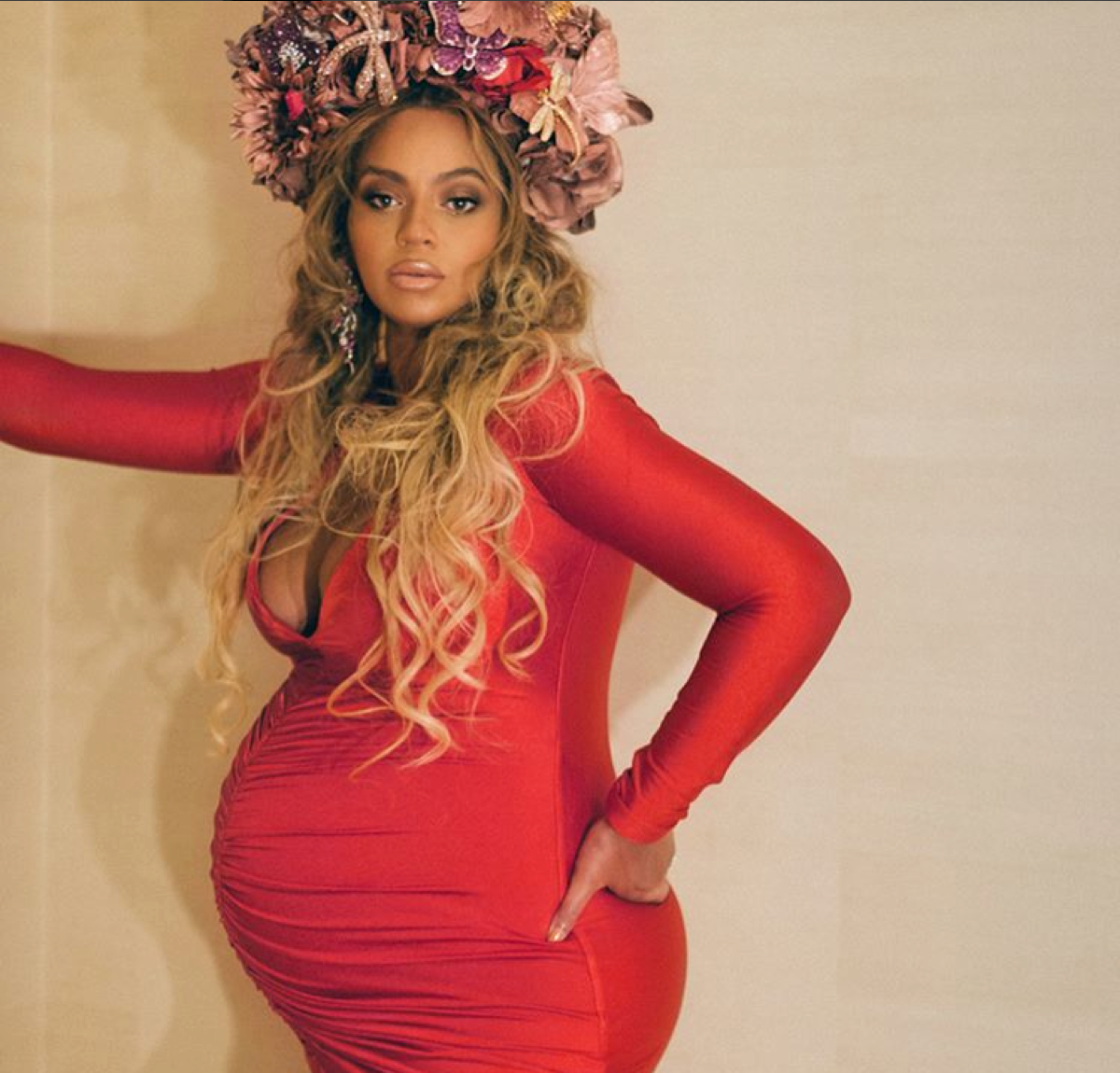Beyonce is a Work of Art in Fiery Red Stello Gown